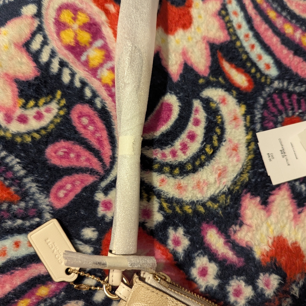 Coach NWT Cream Double Zip Wristlet - Picture 4 of 11